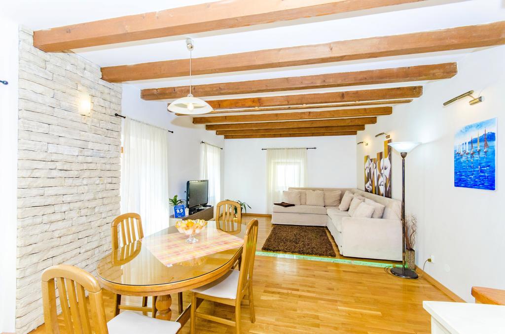 Apartment Diocletians Split Center Room photo
